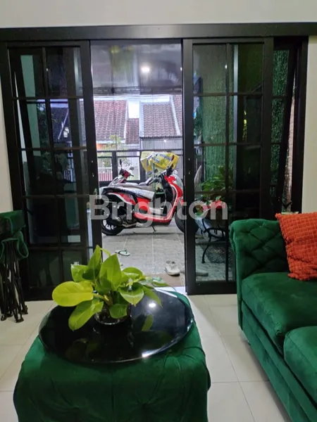 image RUMAH 2 LANTAI FULL FURNISHED DI VILLA BUKIT TIDAR MALANG (3)