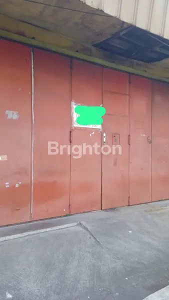 image RUMAH STRATEGIS DEPAN JALAN RAYA DEKAT PUSAT BISNIS KOTA SOLO (1)