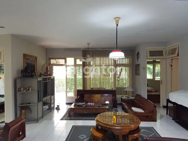 image RUMAH TERAWAT SIAP HUNI POSISI HOOK DI JALAN PAJAJARAN BOGOR (3)