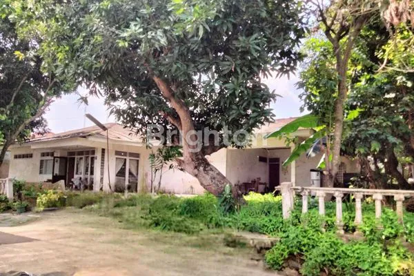 image RUMAH SANGAT LUAS NYAMAN DAN SEJUK HITUNG TANAH SAJA NGESREP BARAT  (1)