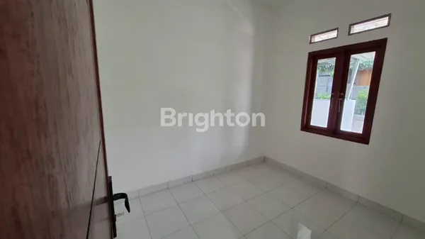 image RUMAH BARU RENOVASI CIMANGGIS  BAGUS STRATEGIS BEBAS BANJIR (3)