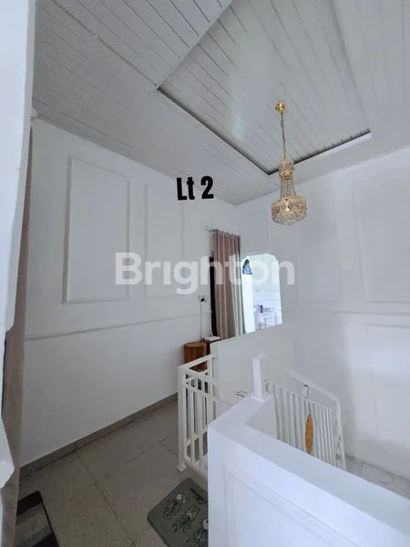 image RUMAH BARU RENOV DESIGN MEWAH LUX DALAM CLUSTER GRAHA RAYA (8)