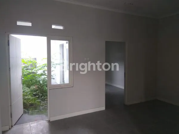 image RUMAH SIAP HUNI PURI SURYA JAYA (VALENCIA) (5)