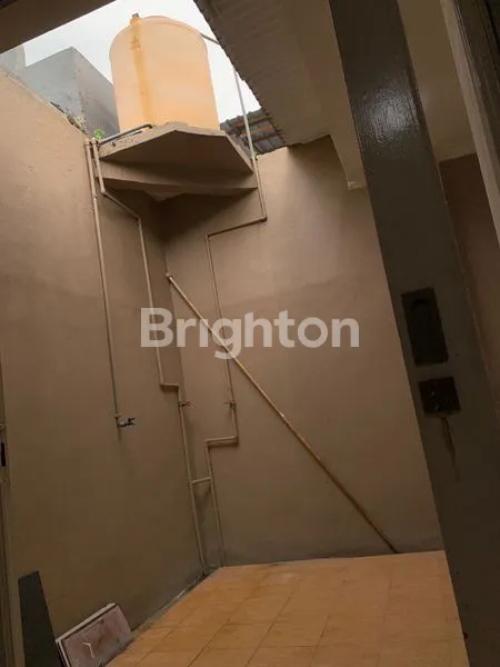 image RUMAH DISEWAKAN DI PURI INDAH (7)