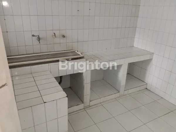 image RUMAH TENGAH KOTA SURABAYA DEKAT KUSUMA BANGSA (4)