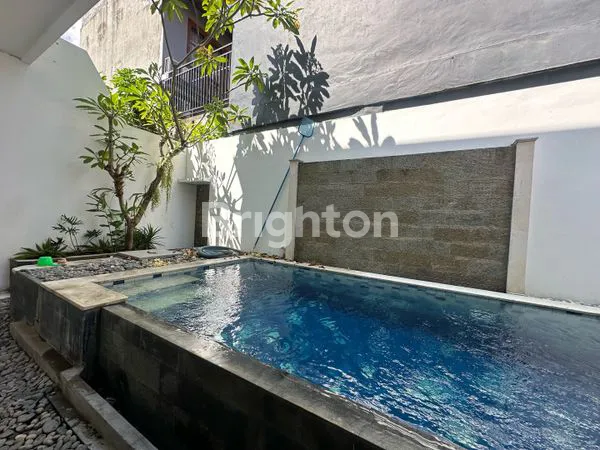 image VILLA SEMI FURNISHED LOKASI STRATEGIS DAN TENANG DI SEMINYAK (1)