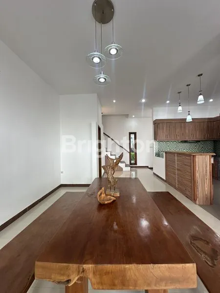 image VILLA SEMI FURNISHED LOKASI STRATEGIS DAN TENANG DI SEMINYAK (6)