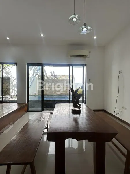 image VILLA SEMI FURNISHED LOKASI STRATEGIS DAN TENANG DI SEMINYAK (8)