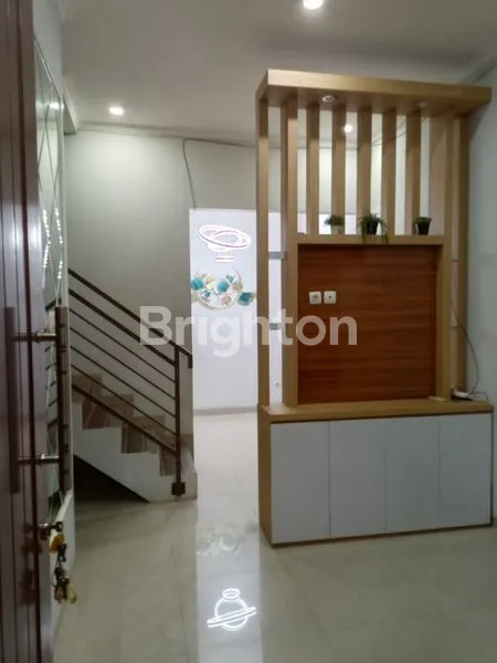 image RUMAH CANTIK 2 LANTAI DI CIANGSANA (4)