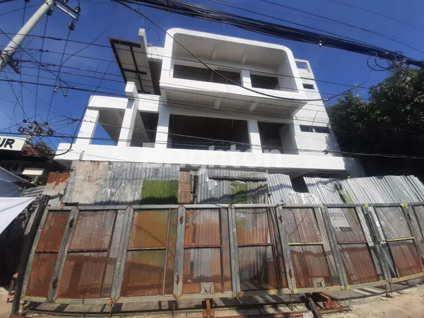 image LUXURY BUILDING AT EAST SURABAYA (2)