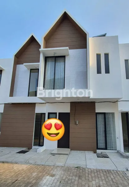 image DIJUAL RUMAH COCOK UNTUK KOST DEKAT PETRA FULL FURNISHED (1)