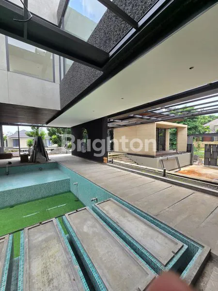 image RUMAH MEWAH 2 LANTAI DENGAN VIEW YANG INDAH DI CITRASUN SEMARANG (3)