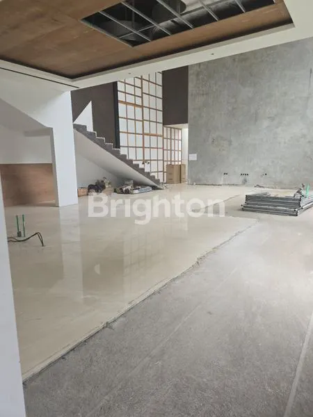 image RUMAH MEWAH 2 LANTAI DENGAN VIEW YANG INDAH DI CITRASUN SEMARANG (7)