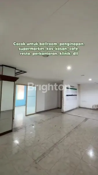 image GEDUNG DI JALAN DR SOETOMO  GRESIK KOTA (6)