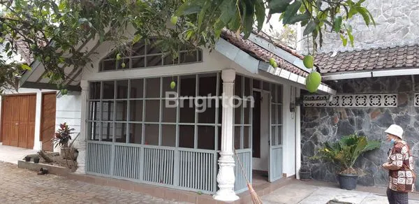 RUMAH PAVILIUN DI DAERAH  SEJUK GETASAN SEMARANG