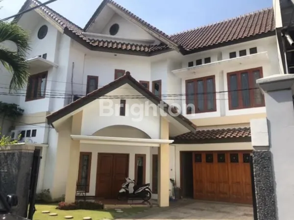 image RUMAH SIAP HUNI AREA MANYAR, SELANGKAH KE GALAXY MALL (1)