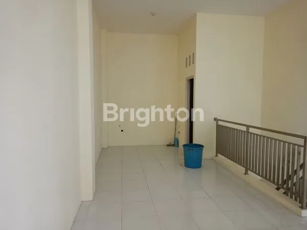 image RUMAH BAGUS 2 LANTAI STRATEGIS DI JEMBATAN BESI, DEKAT PASAR GROGOL & SEASON CITY (2)