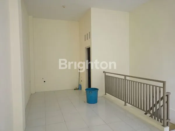 image RUMAH BAGUS 2 LANTAI STRATEGIS DI JEMBATAN BESI, DEKAT PASAR GROGOL & SEASON CITY (5)