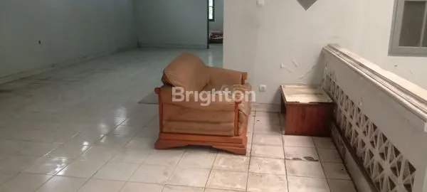 image RUKO SIAP PAKAI LOKASI STRATEGIS PINGGIR JALAN KUSUMANEGARA  (6)