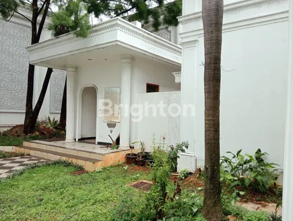 image RUMAH MEWAH PINGGIR JALAN PONDOK INDAH ADA KOLAM RENANG (5)