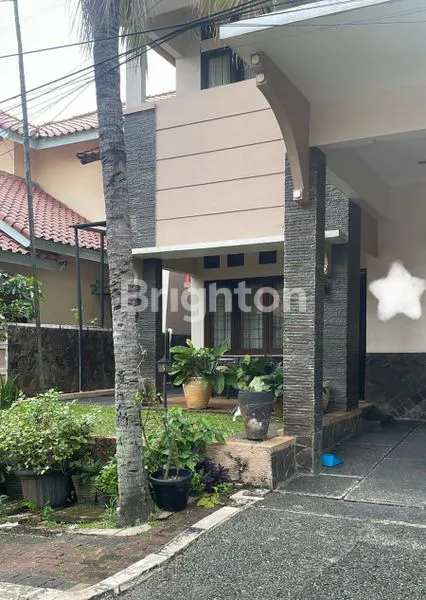 image RUMAH REPRESENTATIF DIKAWASAN ELITE KOTA DEPOK,  2 LANTAI  (1)