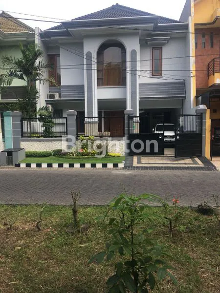image RUMAH 2 LANTAI STRATEGIS DI BABATAN PRATAMA - COCOK UNTUK KOST (1)