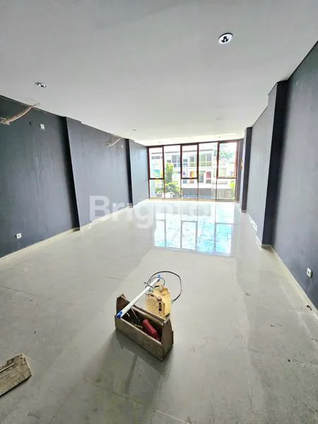 image RUKO 4 LANTAI + LIFT BARANG PREMIUM DI JALAN HOLIS BANDUNG (3)