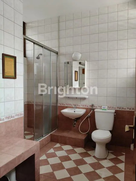 image RUMAH KLASIK ESTETIK DI PURI INDAH, BANGUNAN 2 LANTAI (5)