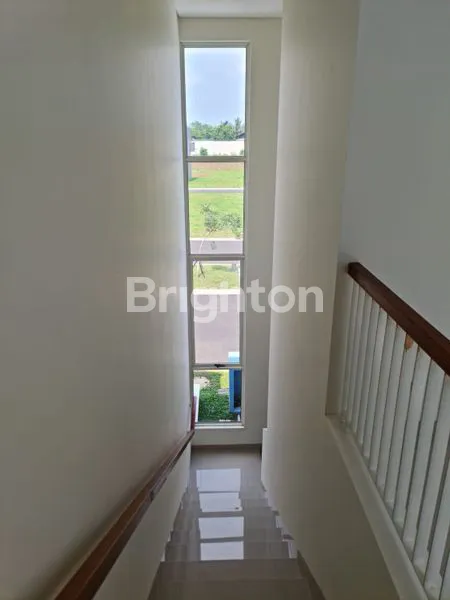 image RUMAH SUVARNA SUTERA CLUSTER CATRIONA (5)