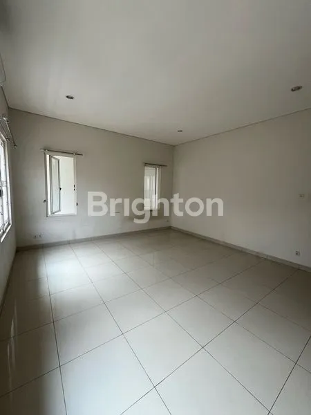 image HARAPAN INDAH BEKASI, RUMAH MEWAH 4 KAMAR, FASILITAS LENGKAP (7)