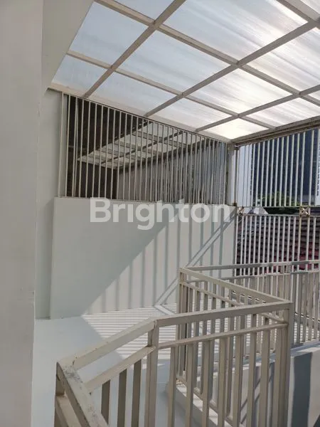 image RUMAH MINIMALIS 2LANTAI SIAP HUNI DEKAT PTC, SURABAYA BARAT (2)