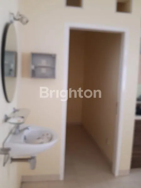 image RUMAH CANTIK DI PURI DEPOK MAS, LOKASI STRATEGIS DI JALAN BOULEVARD UTAMA (8)