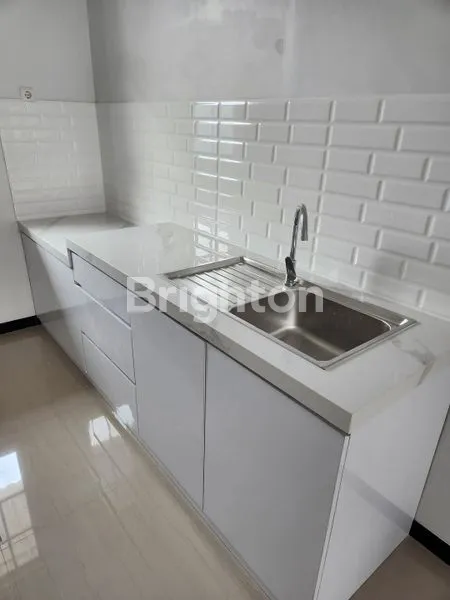 image RUMAH 2 LANTAI DI PERUMAHAN WIGUNA (5)