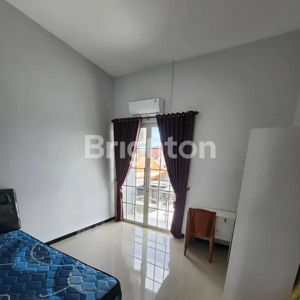 image RUMAH 2 LANTAI DI PERUMAHAN WIGUNA (6)