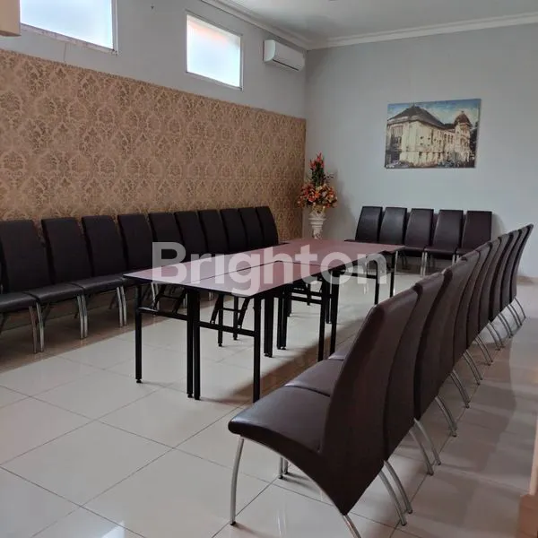 image ISTIMEWA RUHA PAKET KOMPLIT UTK BUKA RESTO TENGAH KOTA EMBONG CERME (5)