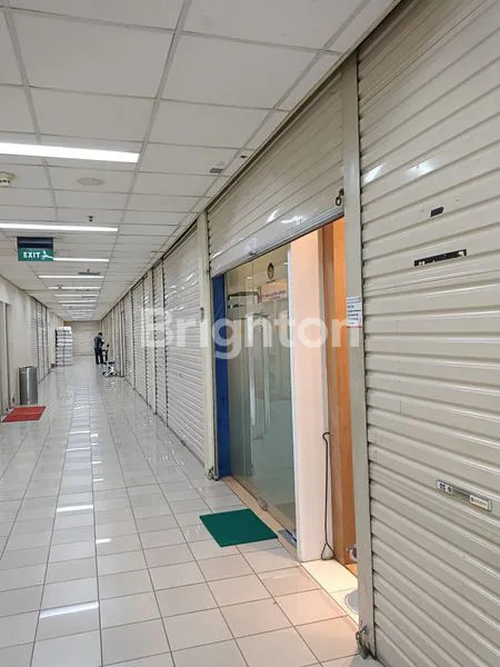 image UNIT KANTOR SIAP PAKAI, LOKASI PREMIUM, DI ITC CEMPAKA MAS, HARGA MIRING! (8)