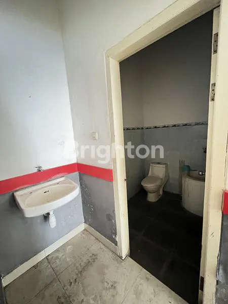 image RUMAH INTI + RUMAH SAMPING + TOKO + DAPUR  (4)