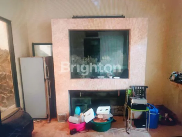 image RUMAH DI GAYUNGSARI (5)