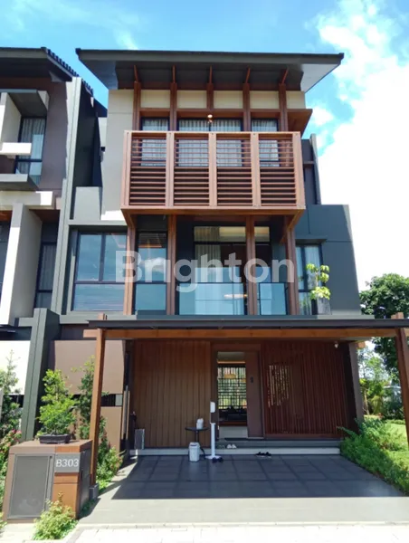 RUMAH BARU CANTIK HIERA BSD LEBAR 7 M X PANJANG 14 M