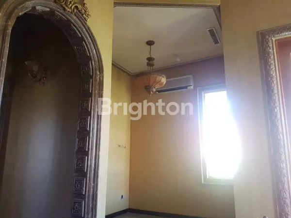 image RUMAH MEWAH PERUM ELIT DI REGENCY 21 (8)