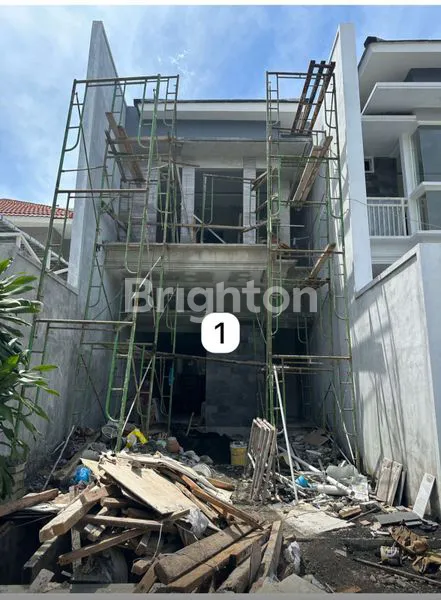 image RUMAH BARU MODERN MINIMALIS JEMURSARI (1)