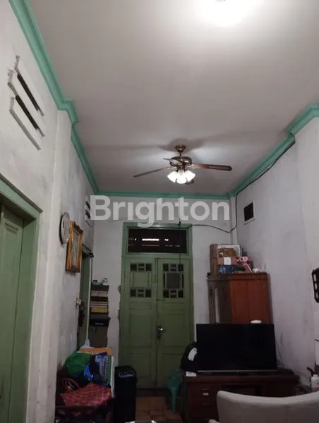 image RUMAH TUA COCOK UNTUK USAHA DI PUSAT JAKARTA PUSAT (3)