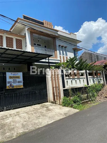 image RUMAH MEWAH 2 LANTAI DI TELKOMAS (1)