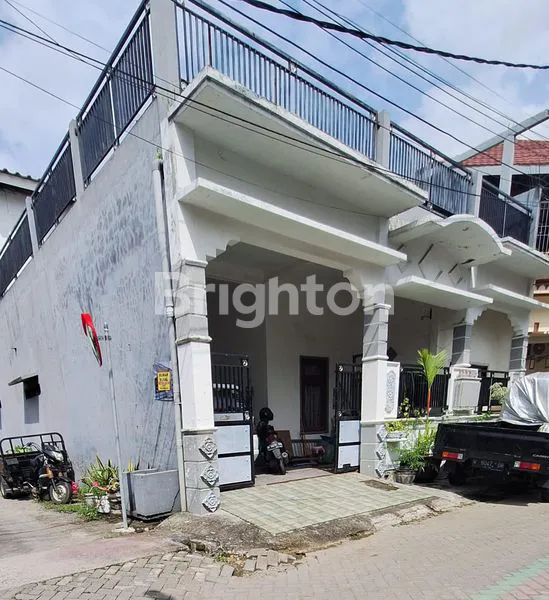 image RUMAH DUA LANTAI SIAP HUNI PERUMAHAN GKA GRESIK  (1)