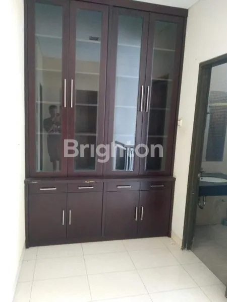 image RUMAH 2LT DALAM CLUSTER DEPAN TEMAN (4)
