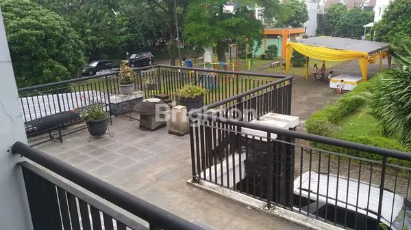 image RUMAH 2LT DALAM CLUSTER DEPAN TEMAN (8)