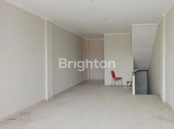 image DIJUAL RUKO 3 LANTAI SIAP PAKAI DEKAT SMA LOYOLA DI TENGAH KOTA BRUMBUNGAN SEMARANG TENGAH (3)