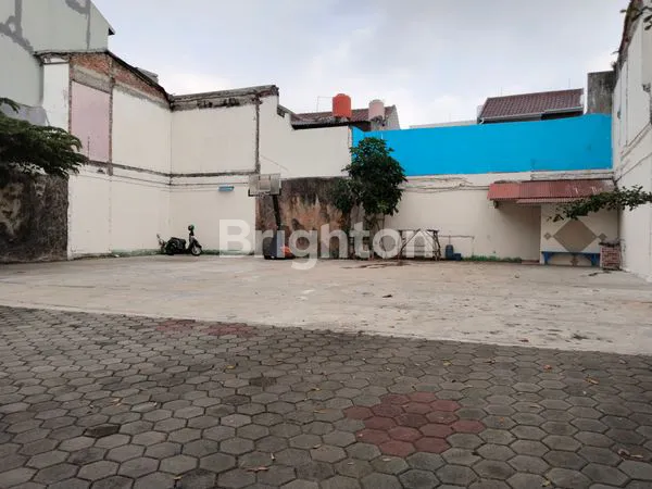 LAHAN USAHA TEBET BARAT