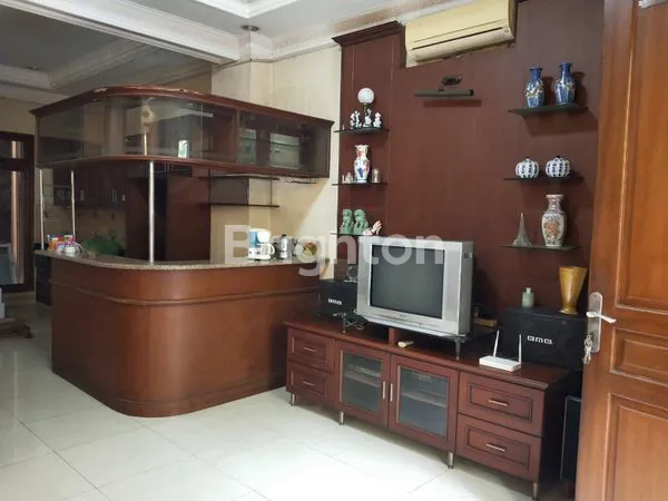 image RUMAH MANGGA BESAR HADAP BARAT JAKARTA BARAT (4)