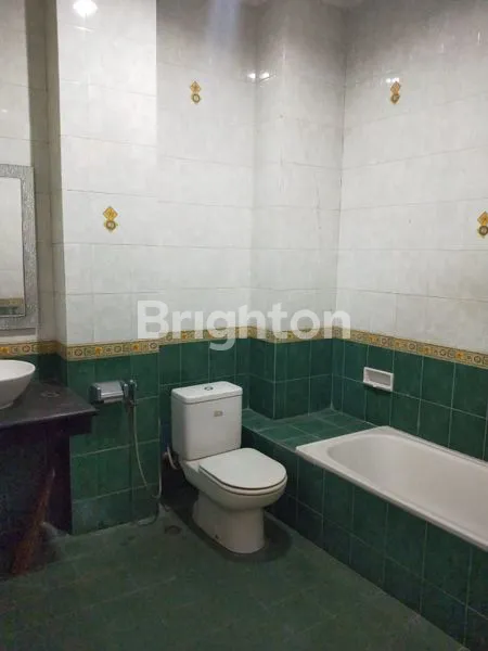 image RUMAH MANGGA BESAR HADAP BARAT JAKARTA BARAT (3)